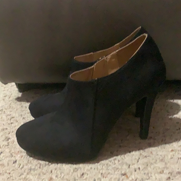 black booties - Picture 3 of 3